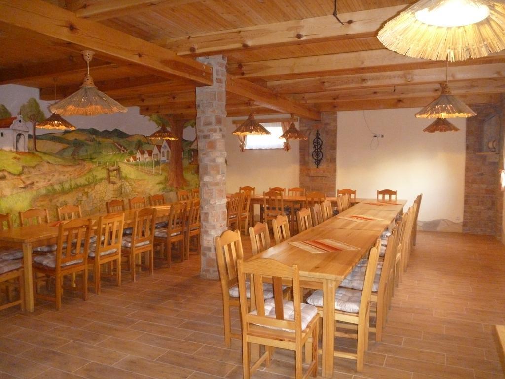 Penzion U Tomcalu Terezín Buitenkant foto